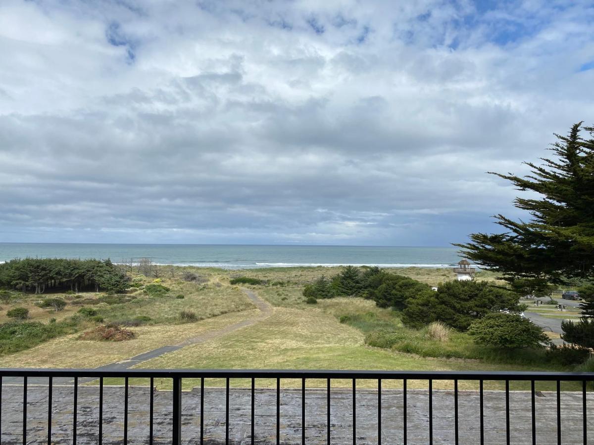 Beachcombers Inn Gold Beach Exteriör bild